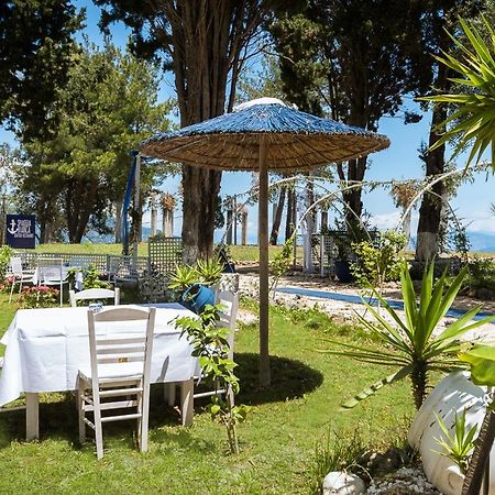 Villa Spiaggia Bianca Dafnila Exterior foto